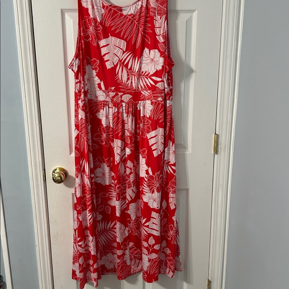 Ruby Rd. Red and White Patterned Top size 3X - Picture 2 of 3